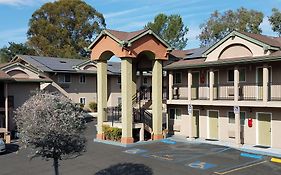 Olive Tree Inn & Suites